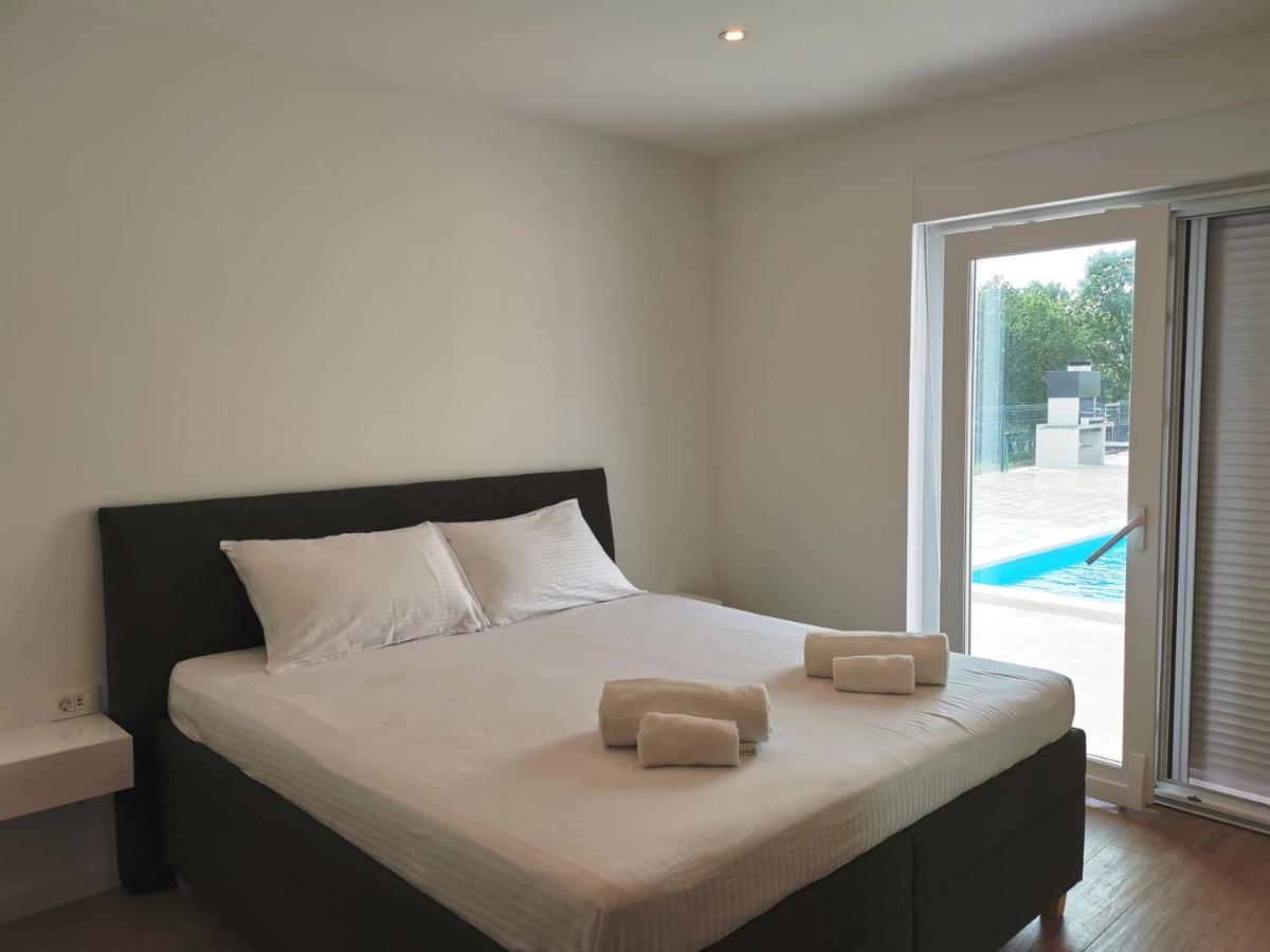 Mare E Monti With Heated Pool Villa *