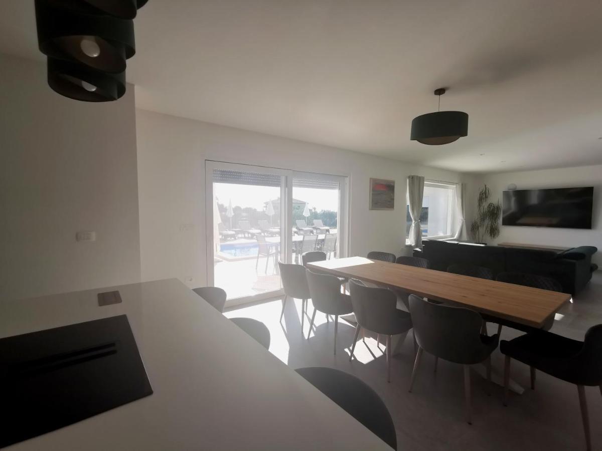Villa Mare E Monti With Heated Pool *